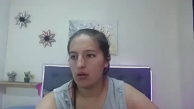 sharon_and_kloee from StripChat is Freechat