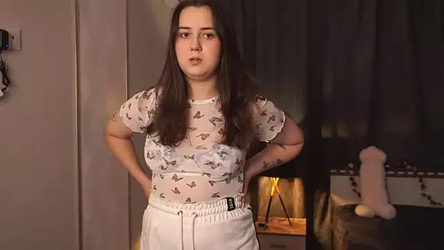 shylizadiary from StripChat is Freechat