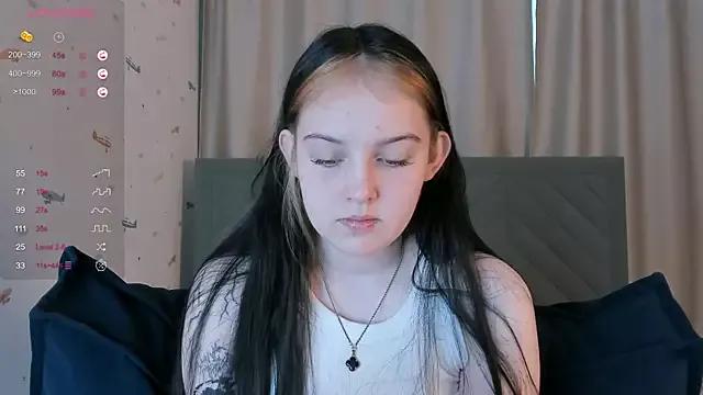 sierabelle from StripChat is Freechat