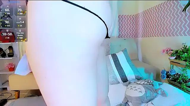 Simonesmith01 from StripChat is Freechat