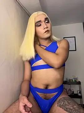 sissielil from StripChat is Freechat