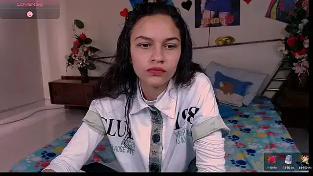 Skylovershot from StripChat is Freechat