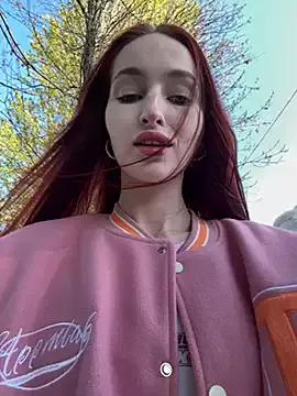 SnappyHappy from StripChat is Freechat