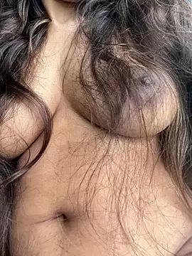 Sofiyaa_39 on StripChat