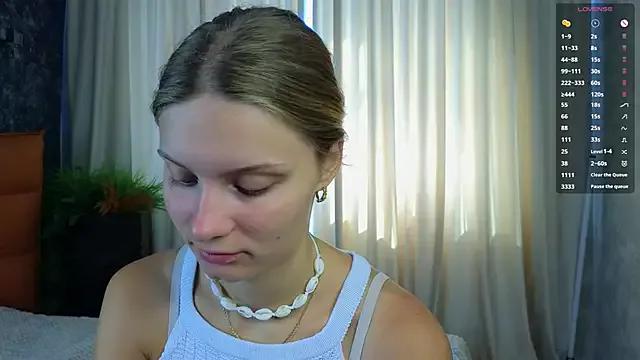 SoftBliss from StripChat is Freechat