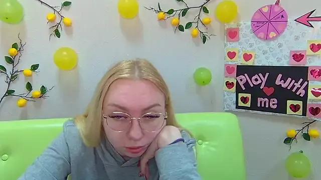 Sonia_Barbi_ from StripChat is Freechat
