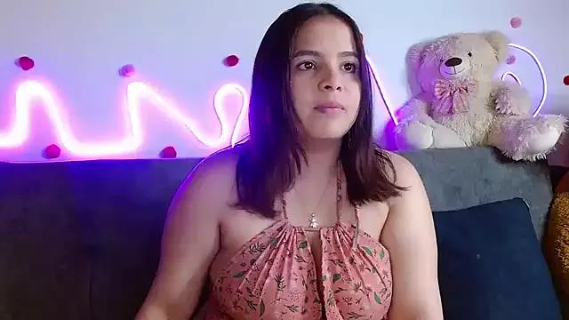 sophia_cute1_1 from StripChat is Freechat