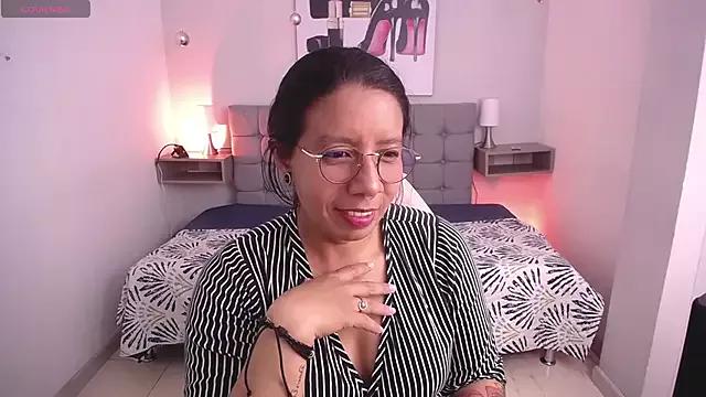 sophia_reyes_ from StripChat is Freechat