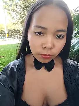 SophiaGuzman from StripChat is Freechat