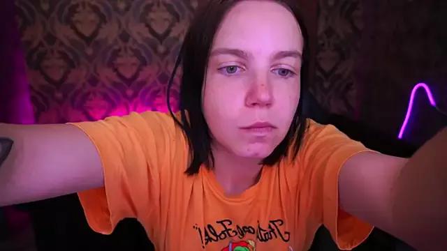 SpicyyDollie from StripChat is Freechat