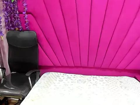 stefania_miller from StripChat is Freechat