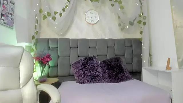 Stheisy_Evans from StripChat is Freechat