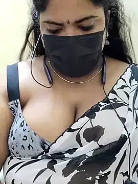 sun-flower from StripChat is Freechat