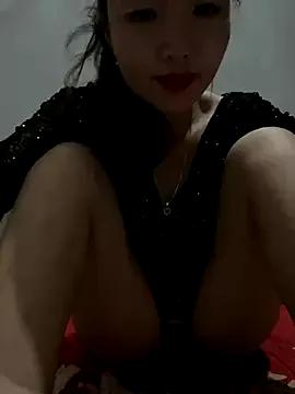 Sunny_lotus from StripChat is Freechat