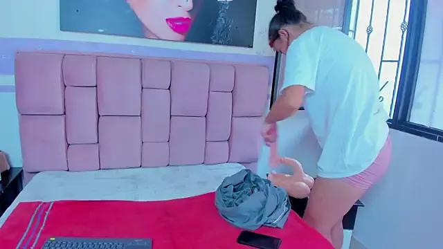 Susanita_Belice from StripChat is Freechat