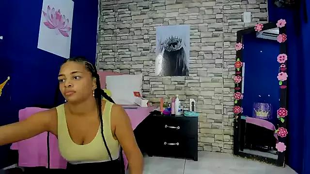 susanwest01 from StripChat is Freechat