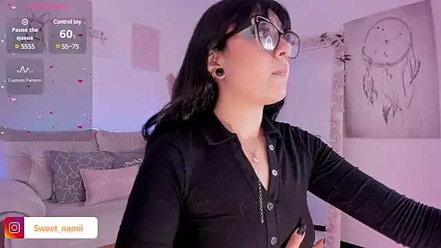 Sweet_Namii from StripChat