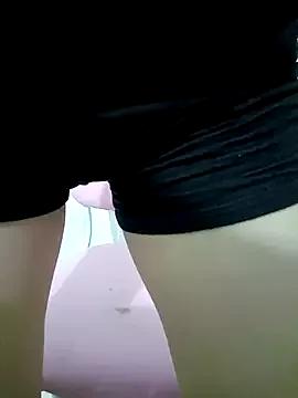 SweetGirl2k2 from StripChat