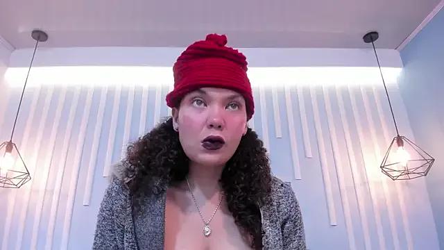SweetStarr_ from StripChat is Freechat