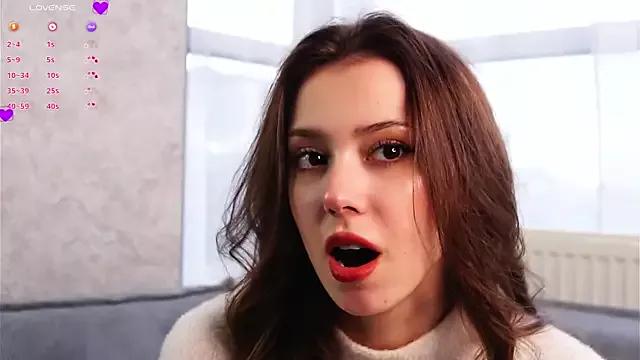 TaiteBrow from StripChat is Freechat