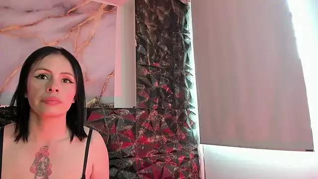 Tamaraa_fx from StripChat is Freechat