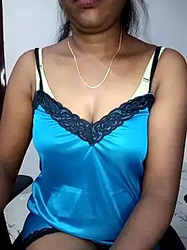 Tamil_kavinila from StripChat is Freechat