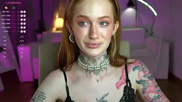 TashinaMorgante from StripChat is Freechat