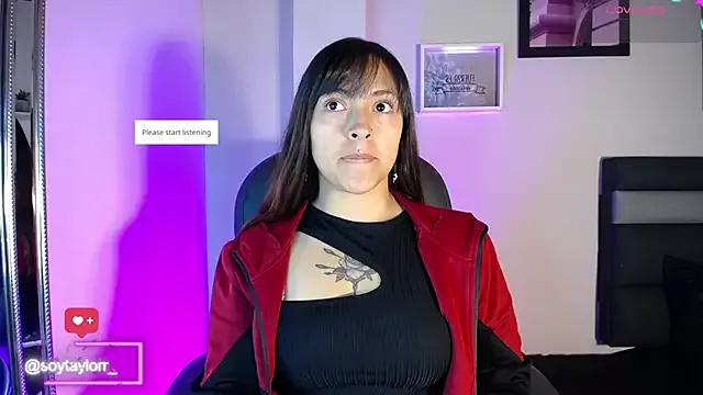 Taylor_golden1 from StripChat is Freechat