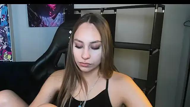 TessaBlakee from StripChat is Freechat