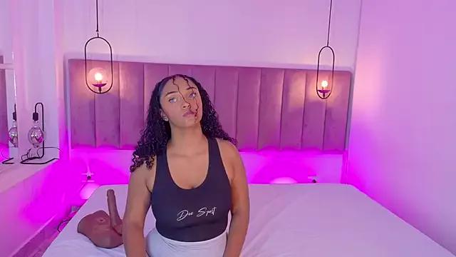 Tina_curly from StripChat is Freechat