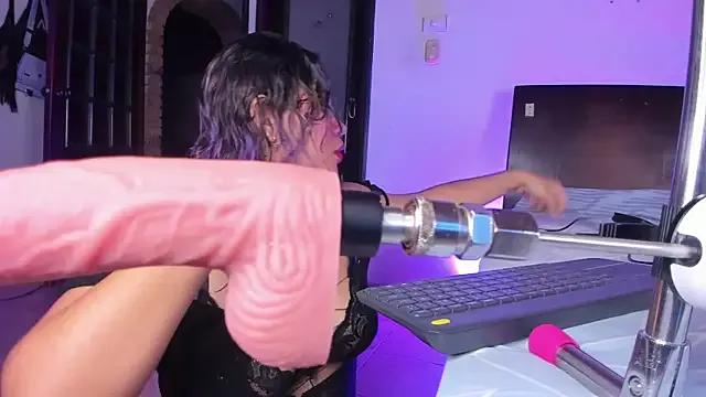 TinixMorgan from StripChat is Freechat