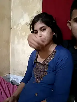 Trending_couple_1's avatar