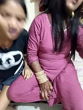 Unique_MomandDaughterrs's avatar