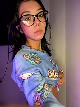 Valen-Foxx from StripChat is Freechat