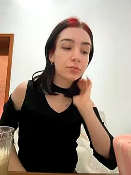 VampyScarlet from StripChat is Freechat