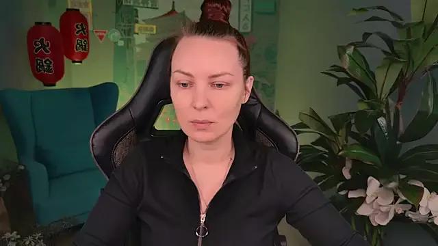 VandaRossi from StripChat is Freechat