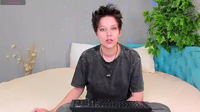 via_mayer_ from StripChat is Freechat