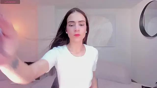VictoriaLeBlanc from StripChat is Freechat