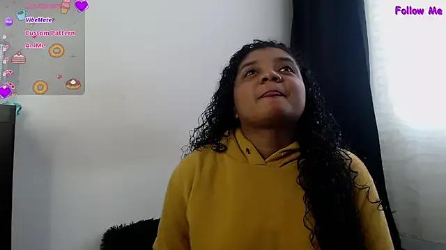Victtoria_cane63 from StripChat