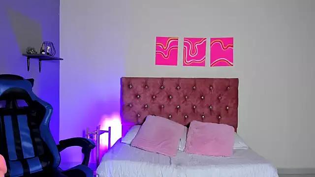 Violeta_Glam from StripChat is Freechat