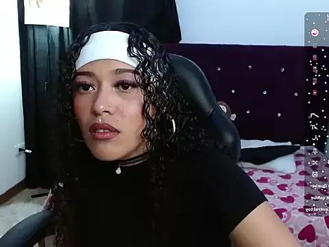 VioletAragon_ from StripChat is Freechat