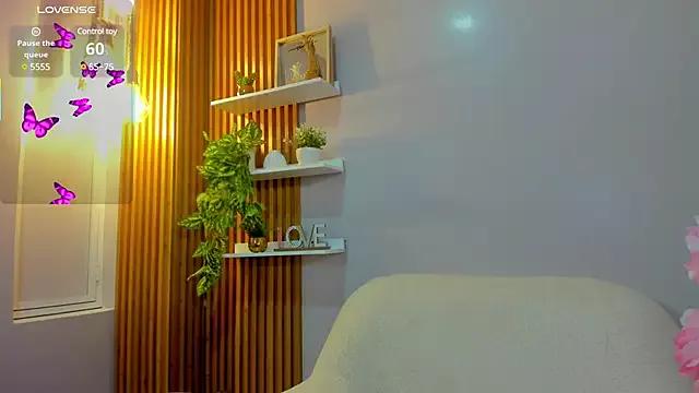 violeth_passionate_ from StripChat is Freechat