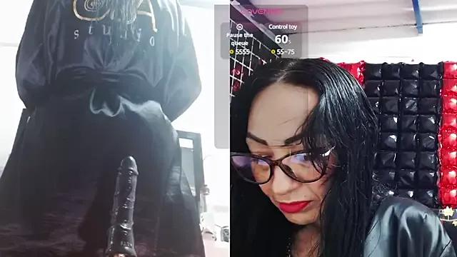 wildblackhair_1 from StripChat is Freechat