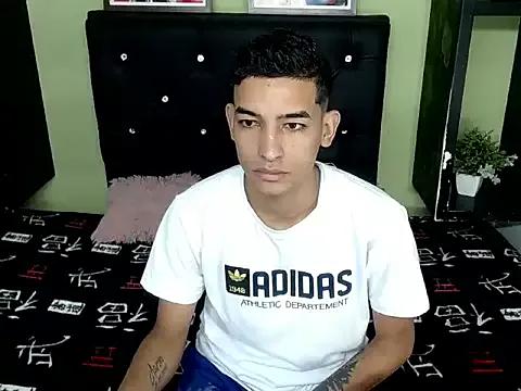 x_oliver_x from StripChat is Freechat