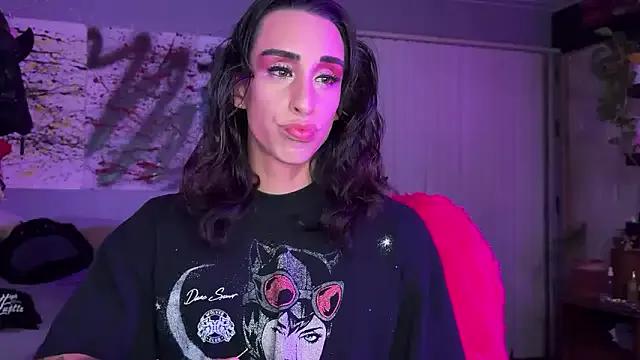 xoFrankie from StripChat is Freechat