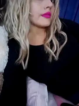 Xvctoriax8 from StripChat is Freechat