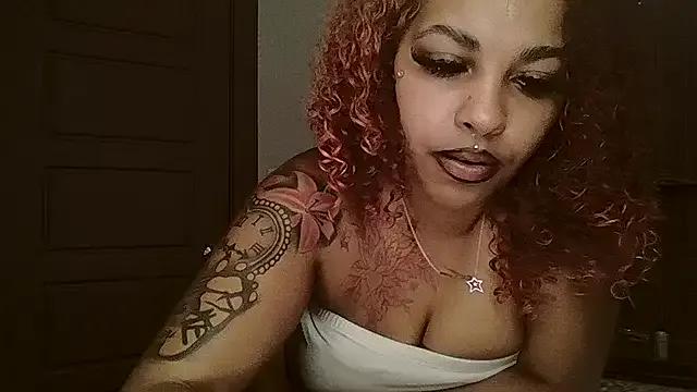 Xxotickrystal from StripChat is Freechat