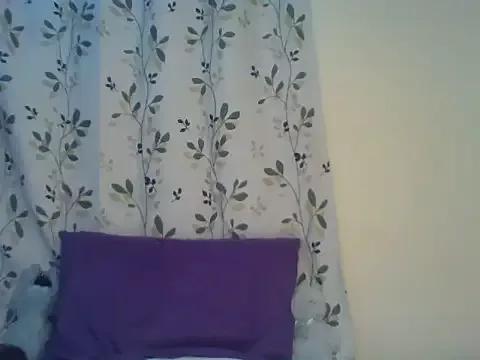 Young-xxx from StripChat is Freechat