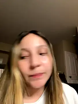 yourlilsecreet's avatar