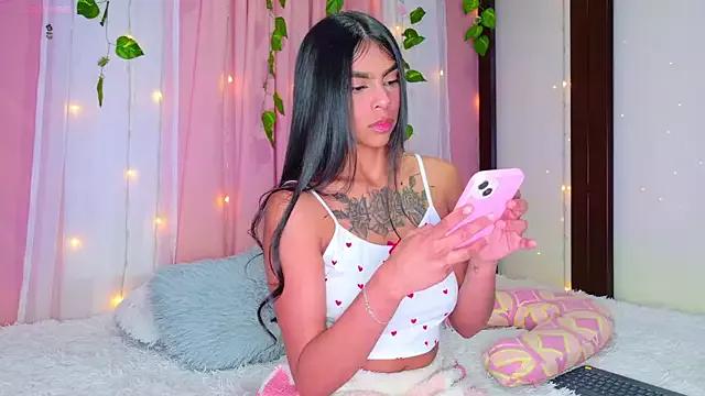 Zafiiro_Blue from StripChat is Freechat